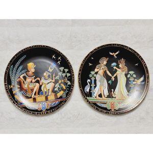 Set of 2 Collector Plates from The Legend of The Tutankhamen Osiris Porcelain
